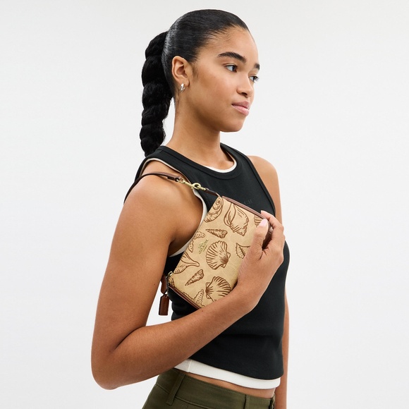 Nolita 19 In Signature Canvas With Shell Print - Picture 1 of 5